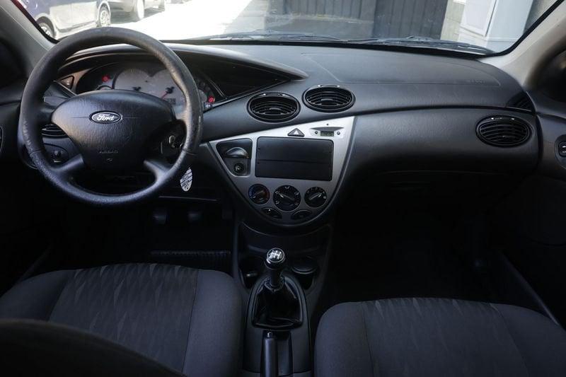 Ford Focus Ford Focus Focus SW 1.6i 16v Ghia FL 74KW ANNO 2002