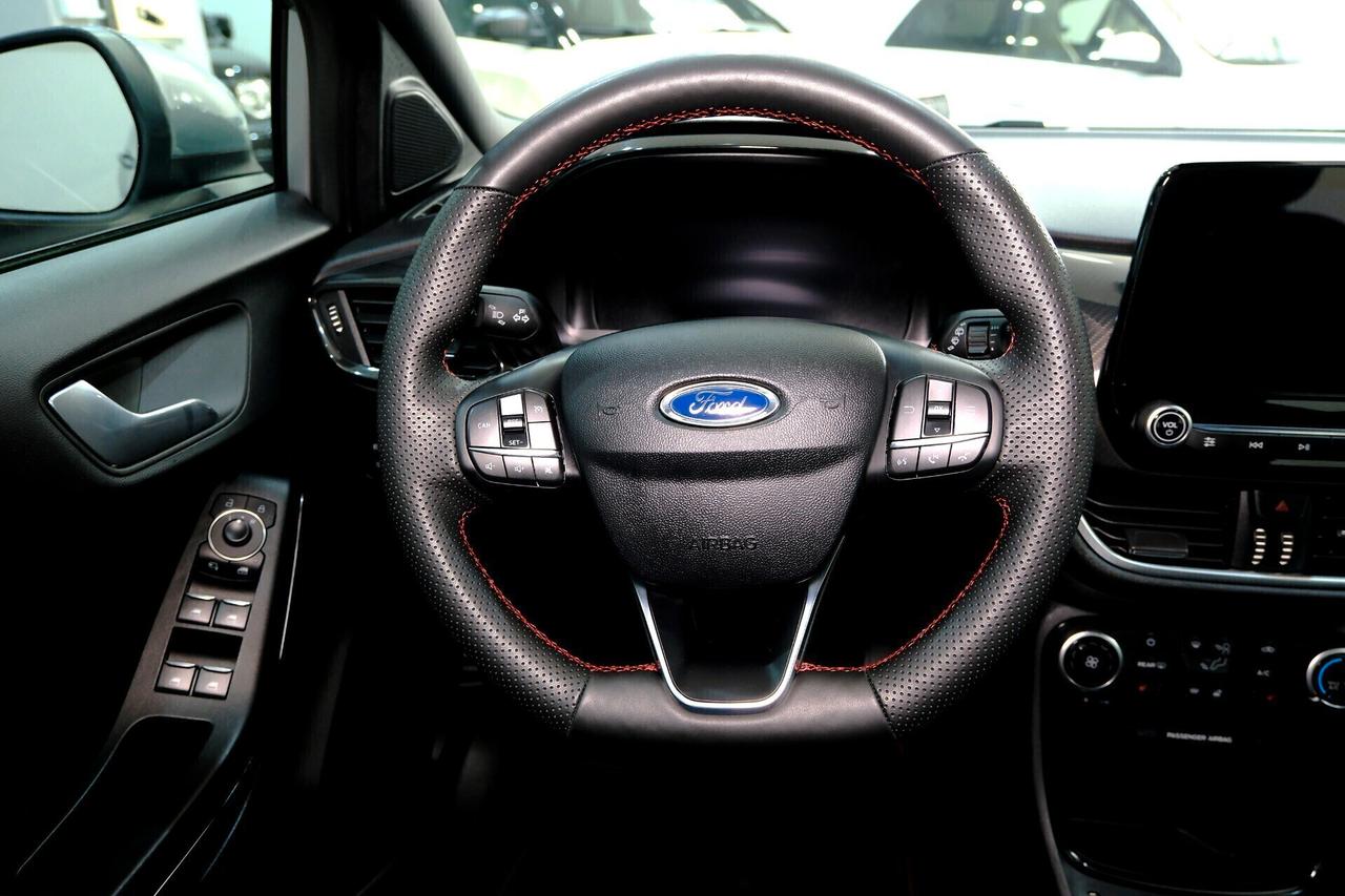 Ford Puma ST-LINE HYBRID 125cv COCKPIT