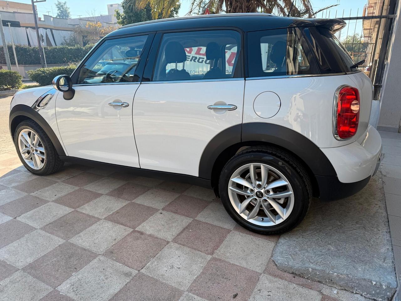 Mini Cooper D Countryman 1.6 110CV