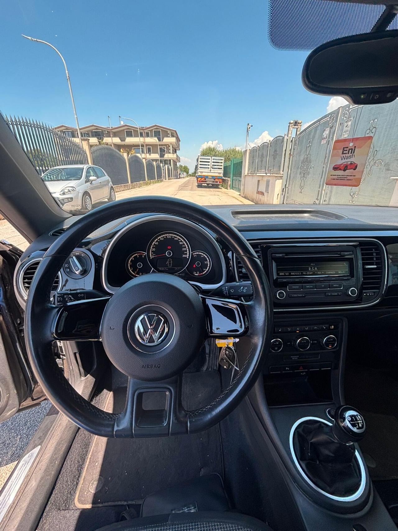 Volkswagen Maggiolino 1.6 TDI Design ANNO 2012