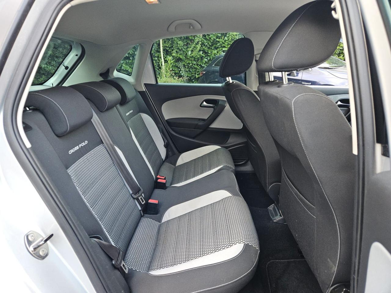 Volkswagen Polo CROSS 1.6 TDI 90CV DPF 5 porte Comfortline