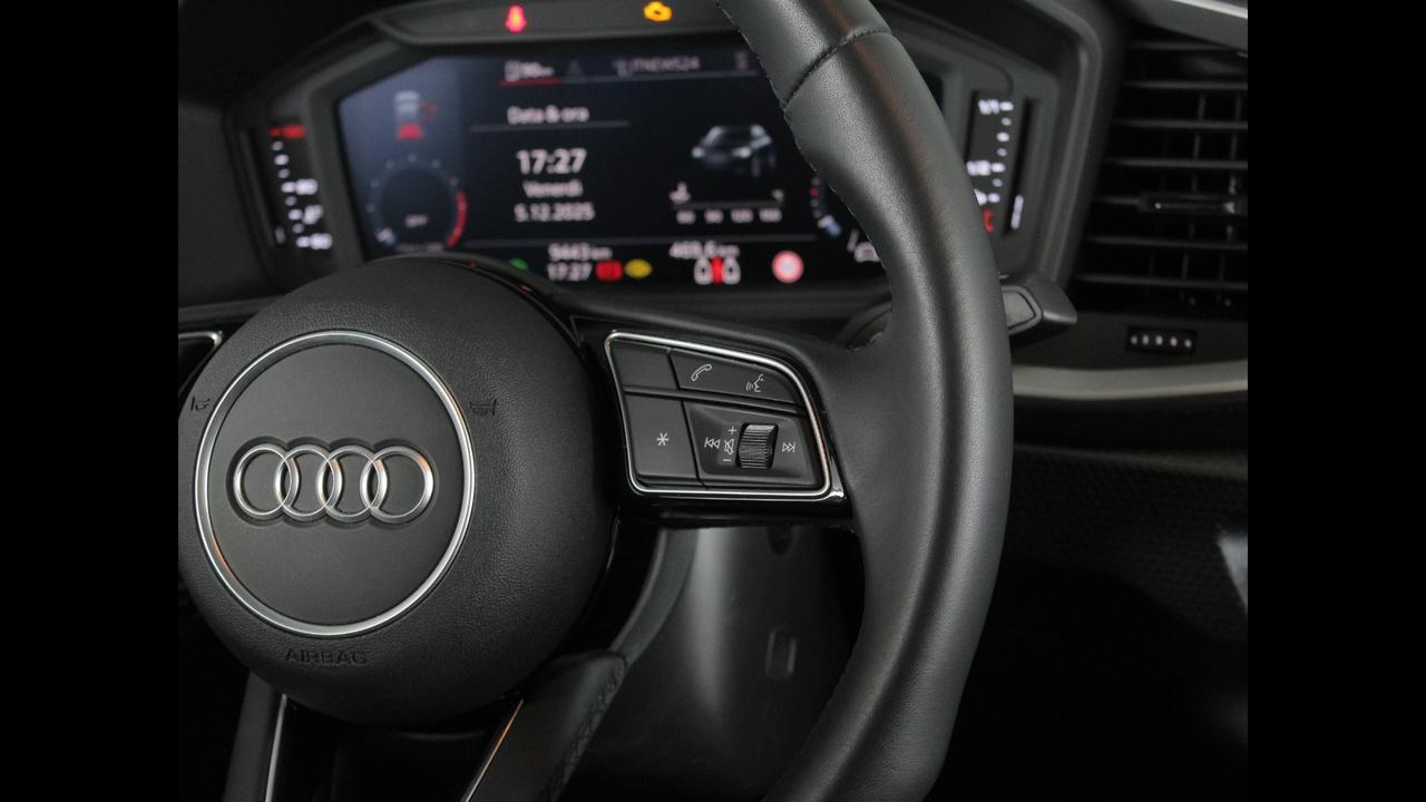 AUDI A1 II 2022 allstreet - A1 allstreet 30 1.0 tfsi Business 116cv