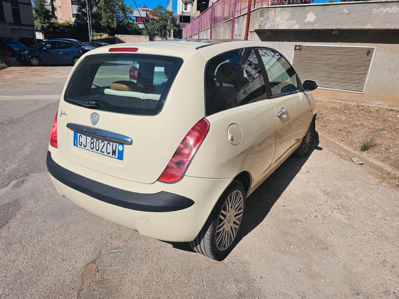 Lancia Ypsilon Platino