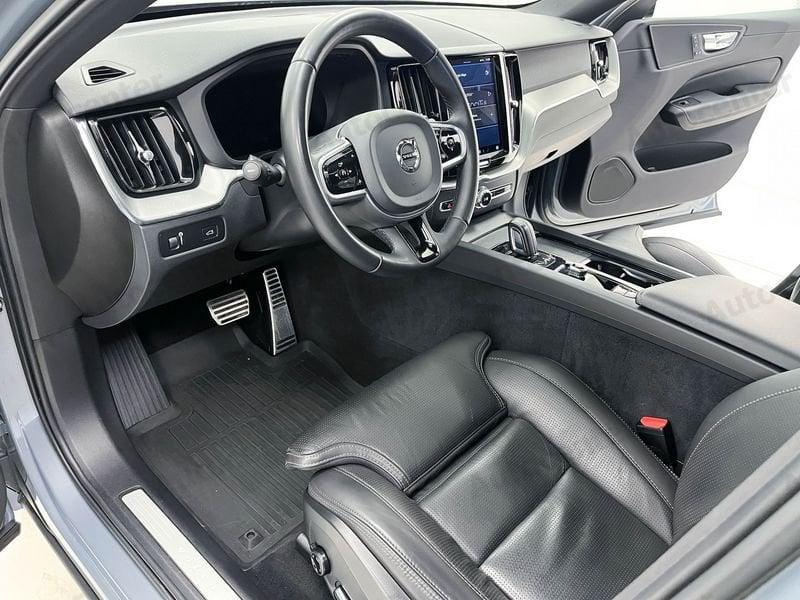 Volvo XC60 XC60 B4 (d) **TRAZ ANT** 197CV AUT PLUS DARK