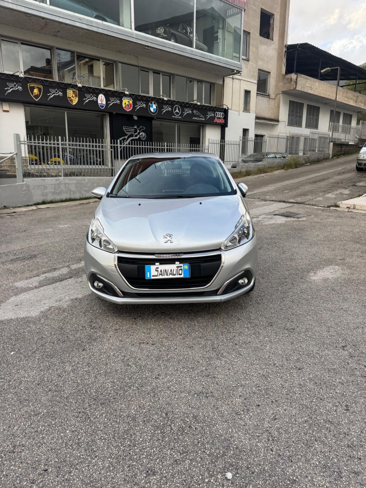 Peugeot 208 BlueHDi 75 5 porte Allure