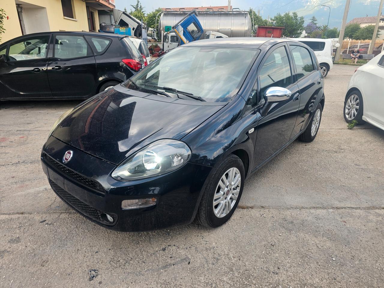 Fiat Punto 1.3 MJT II 85 CV LOUNGE/CARINA