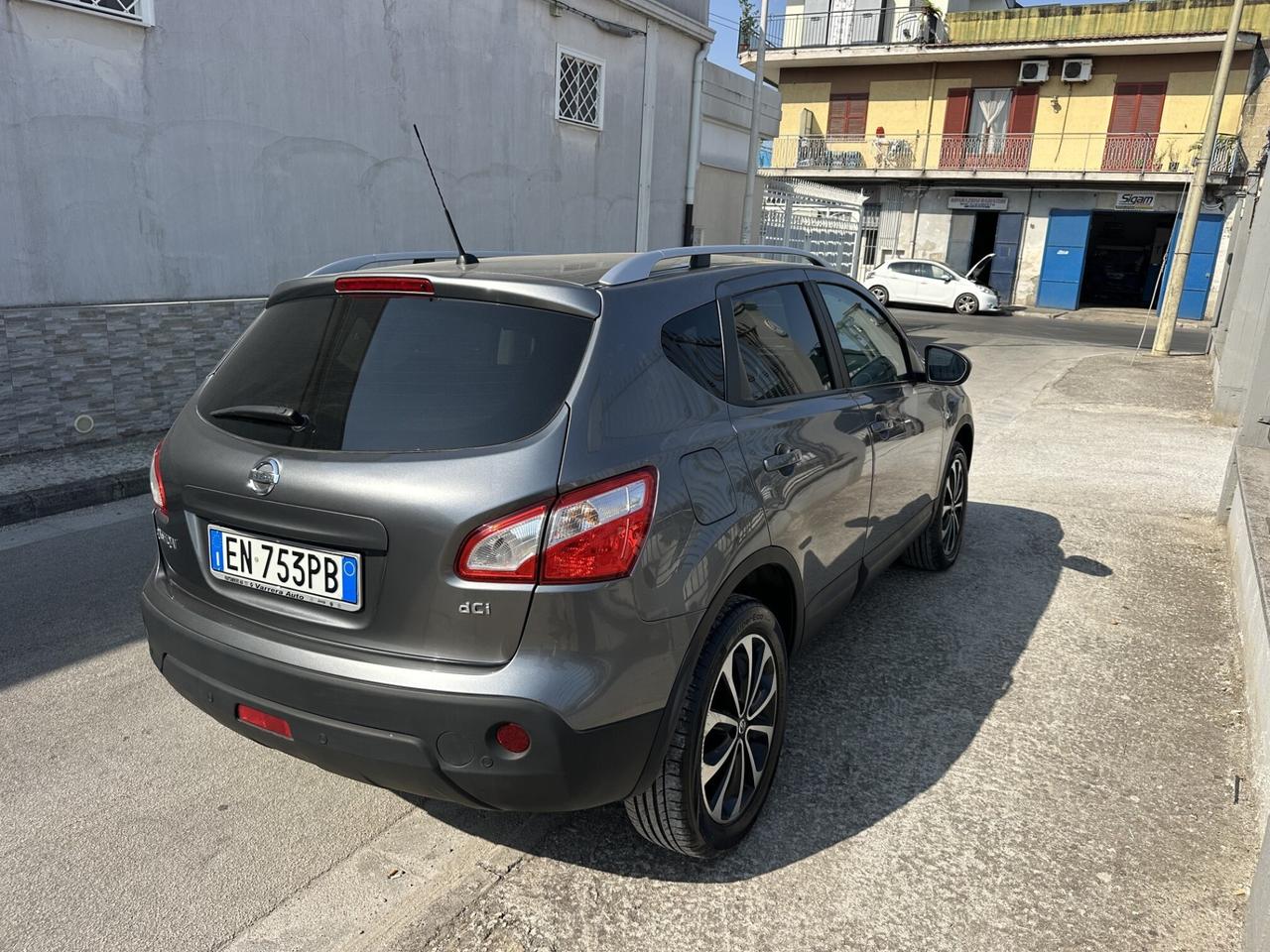 Nissan Qashqai 1.6 dCi n-tec 2012 4WD