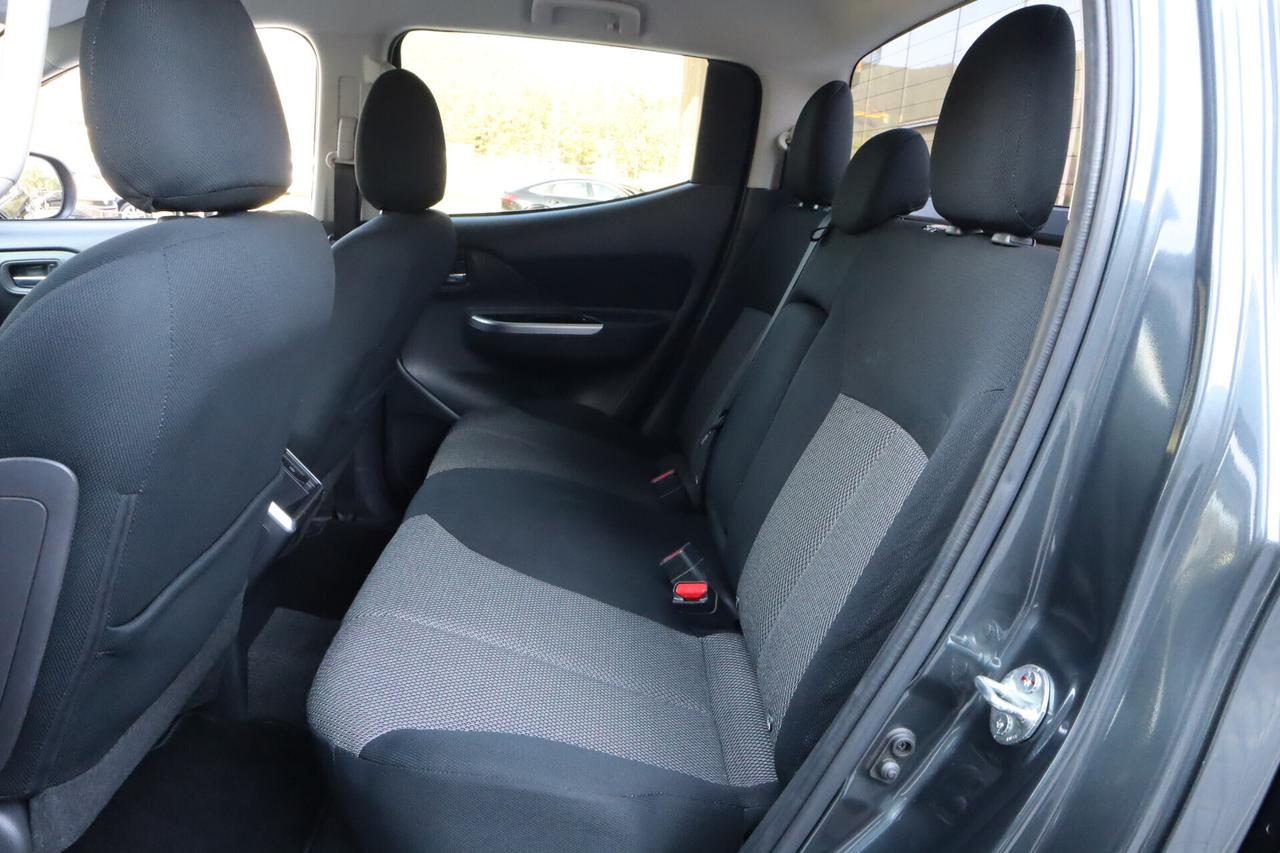 L200 2.3 Double-Cab Gancio traino Camera