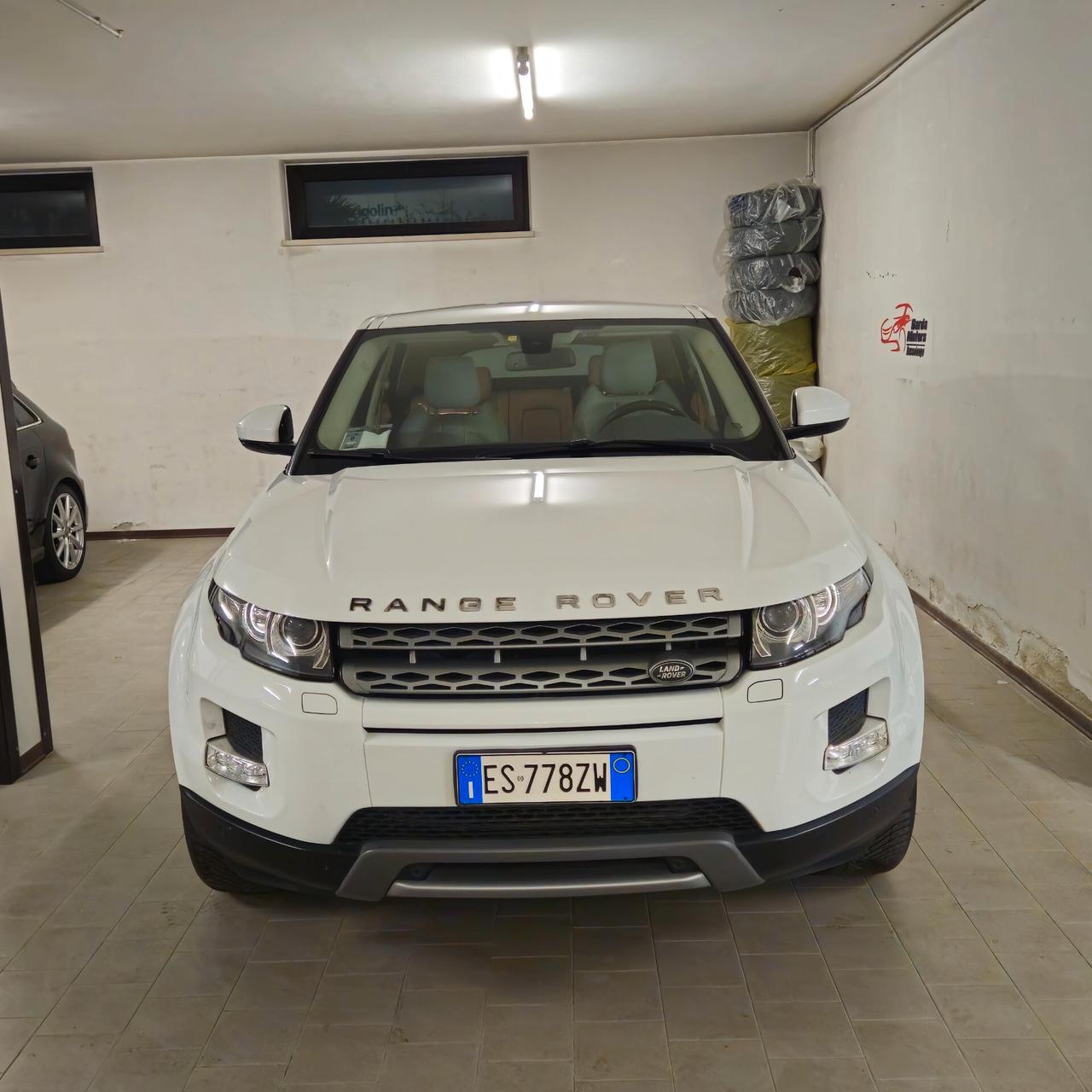 Land Rover Range Evoque 2.2 TD4 5p. Pure Tech Pack Launch Edition