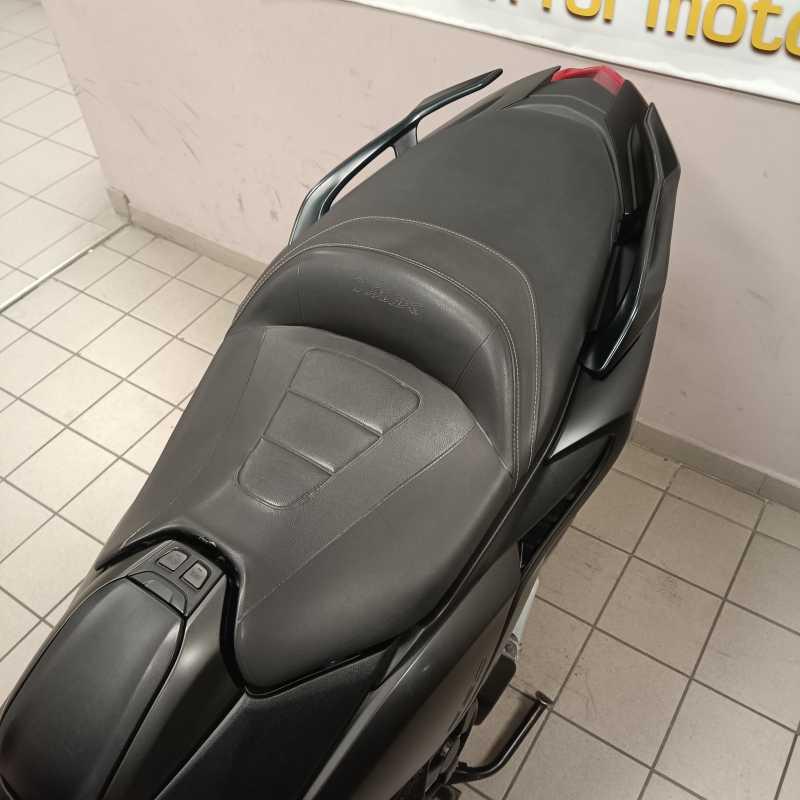 Yamaha T-Max 560 - 2022