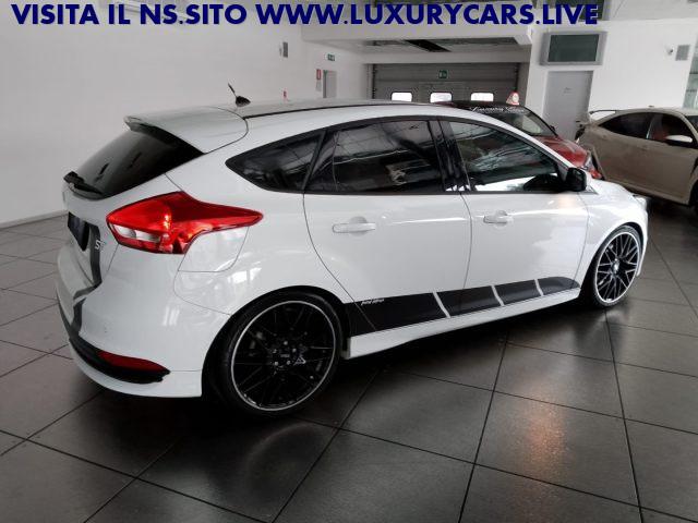 FORD Focus 2.0 EcoBoost 250 CV ST3 Limited edition