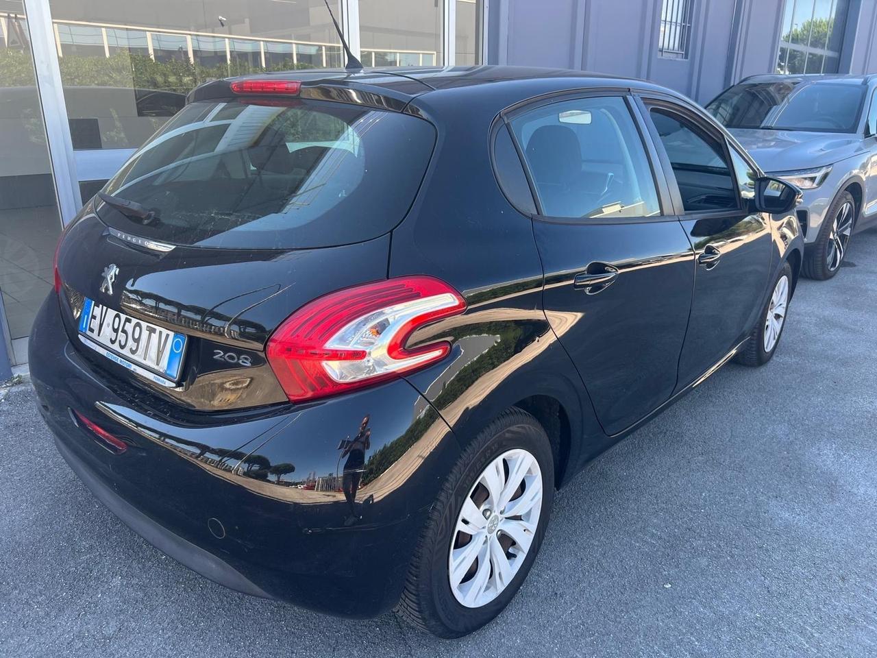 Peugeot 208 1.4 HDi 68 CV 5 porte Active 2014