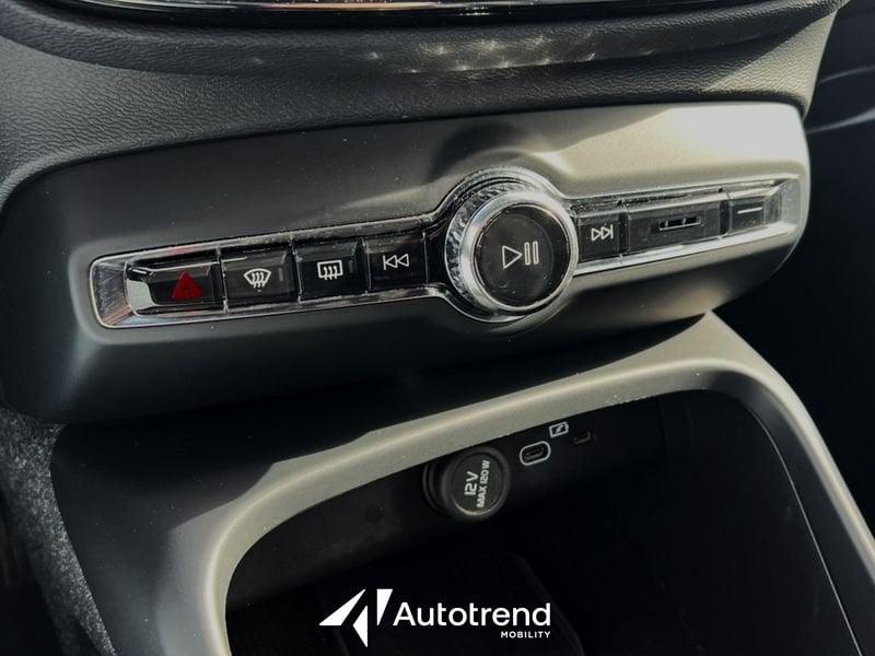 Volvo XC40 B3 163+14 CV Automatico LED Core
