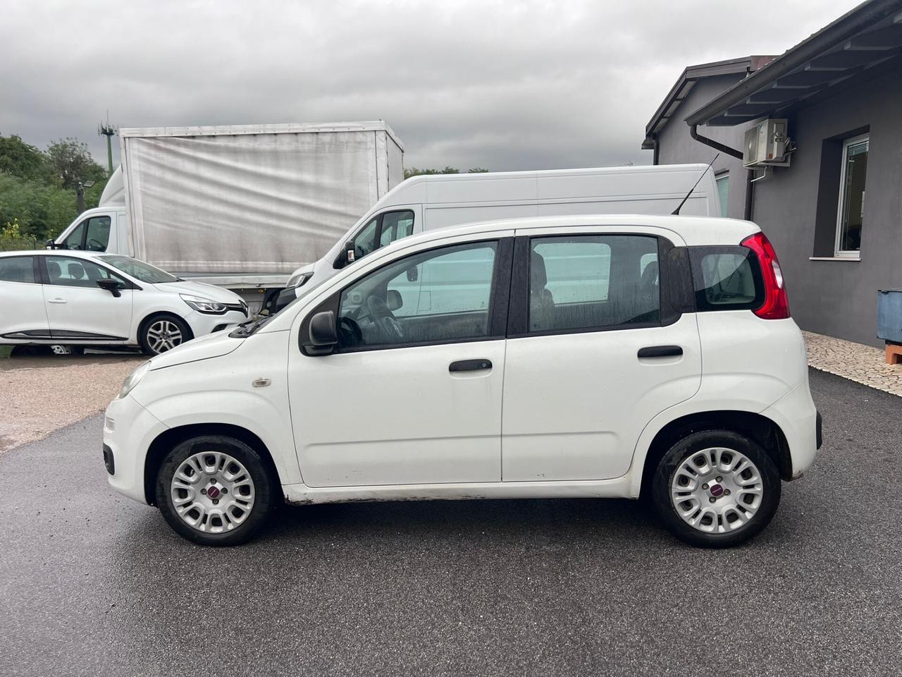 Fiat Panda 1.3 MJT 80 CV - AUTOCARRO