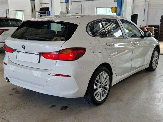 BMW 116 d 5p. Business Advantage