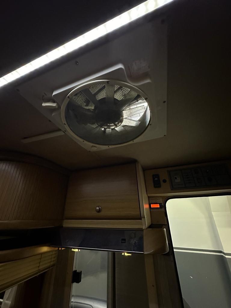 Laika Ecovip 2 Ford Transit 2.5 TD 7posti gemellato