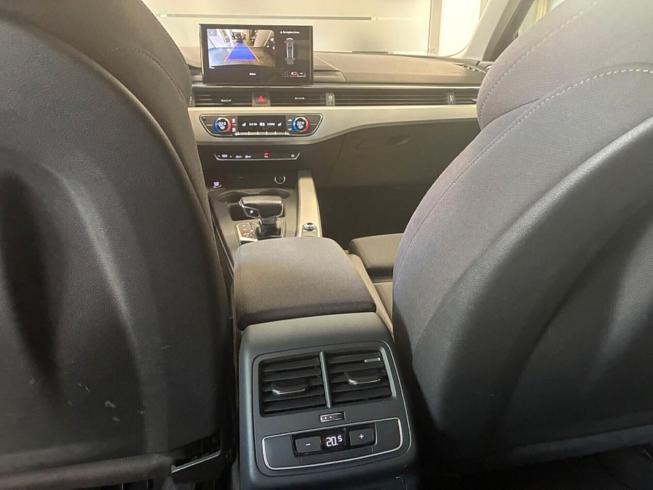 Audi A4 Avant 35 TDI/163 CV S tronic S line