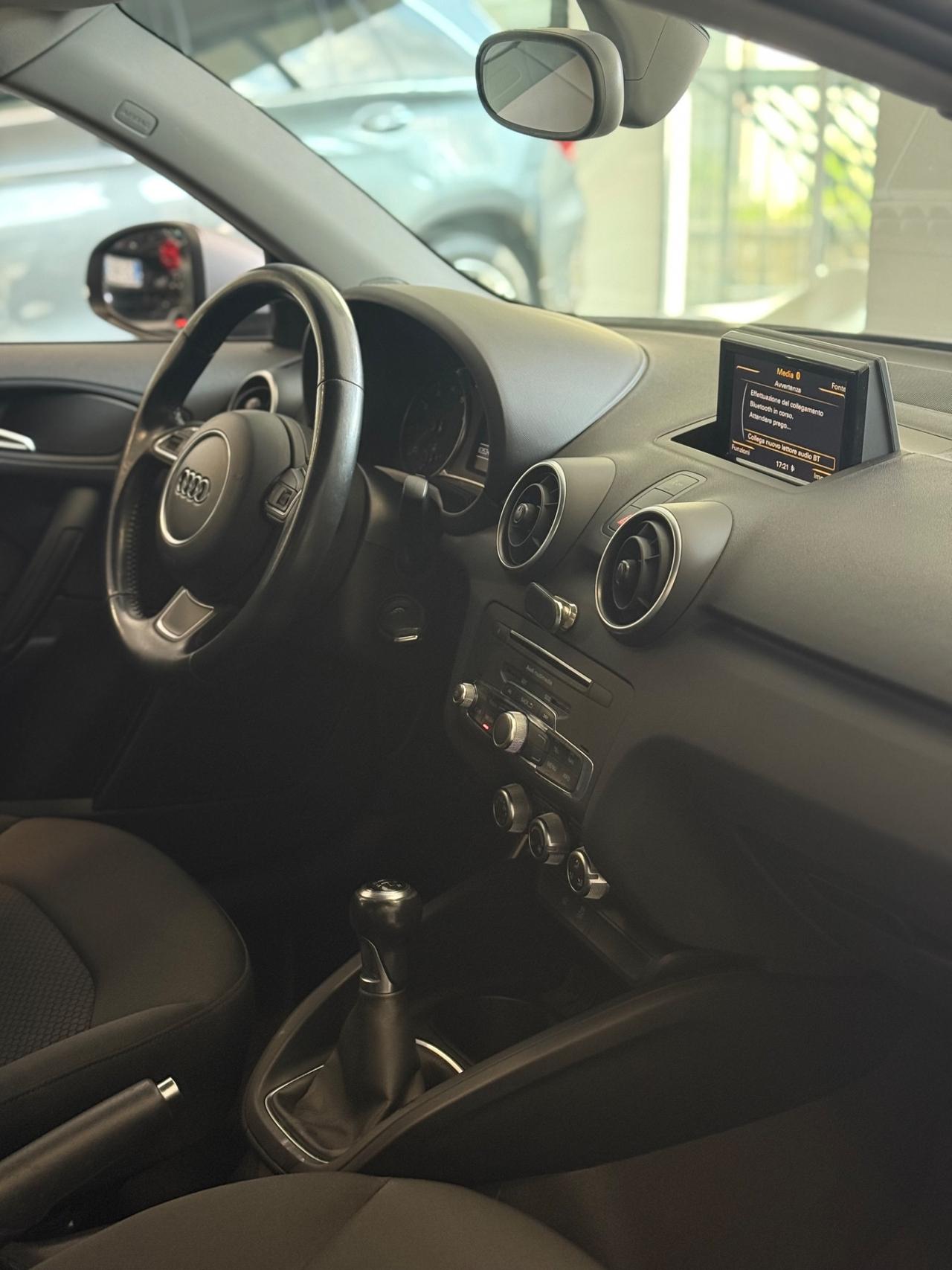 Audi A1 SPB 1.0 TFSI ultra Design