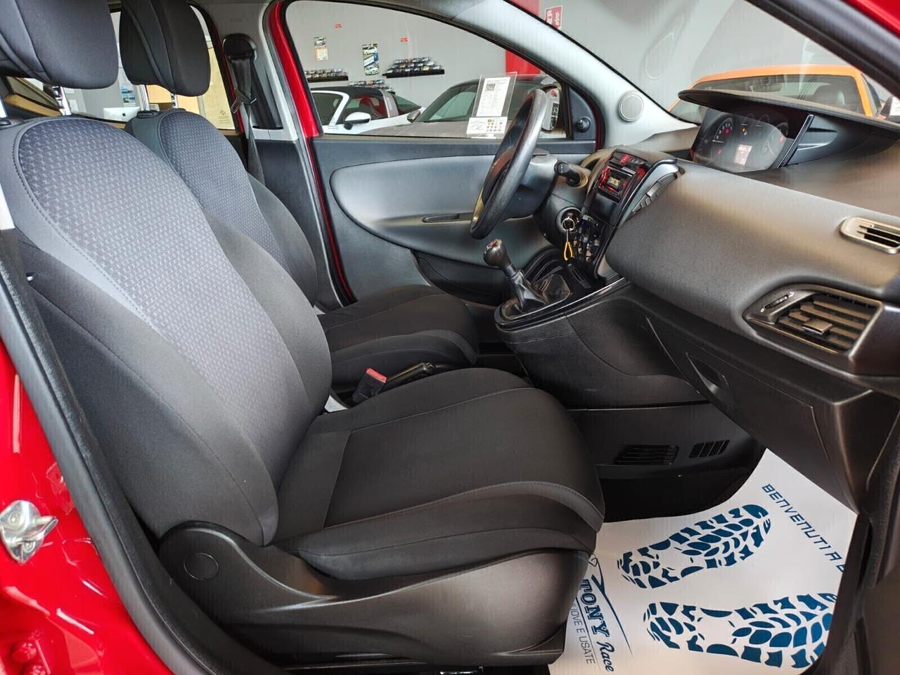 Lancia Ypsilon 1.3 MJT 16V 80 CV 5 porte S&S Platinum