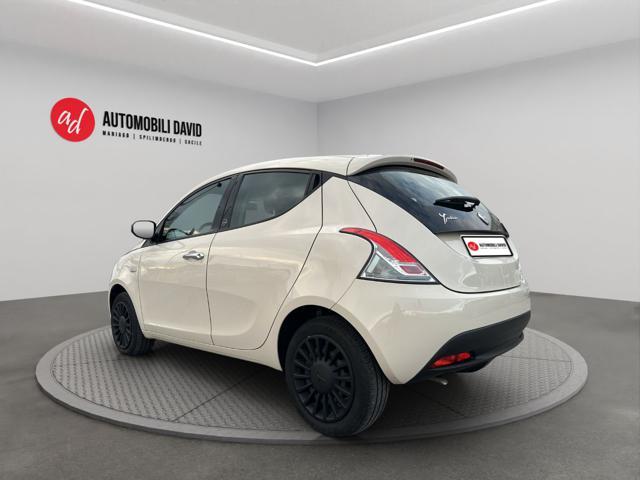 LANCIA Ypsilon 1.0 FireFly 5 porte S&S Hybrid Ecochic Silver