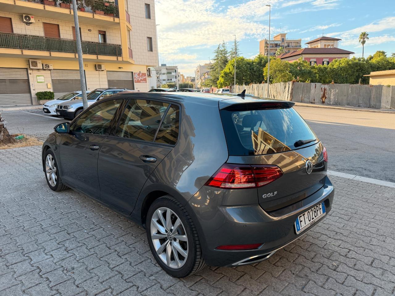 Volkswagen Golf 1.6 TDI 115 CV 5p. Highline BlueMotion Technology