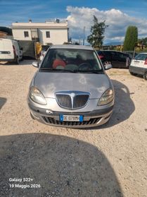 Lancia Ypsilon 1.3 MJT 75 CV Argento