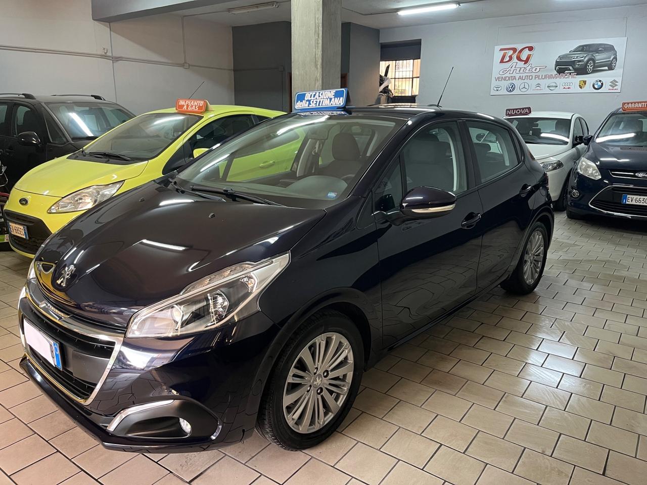 Peugeot 208 1.2 benzina Allure tagliandata 2017