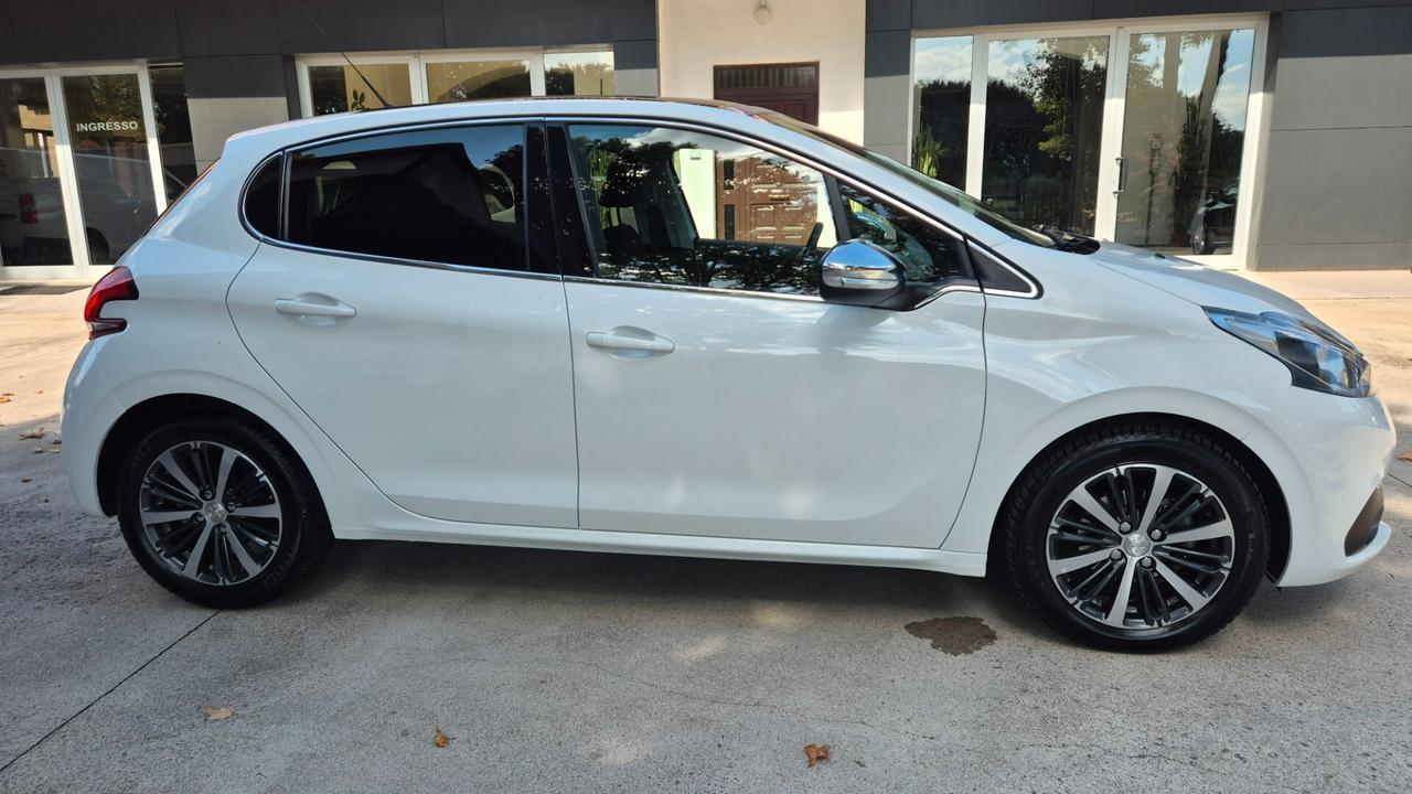 Peugeot 208 PureTech Turbo 110 EAT6 S&S 5 porte Allure