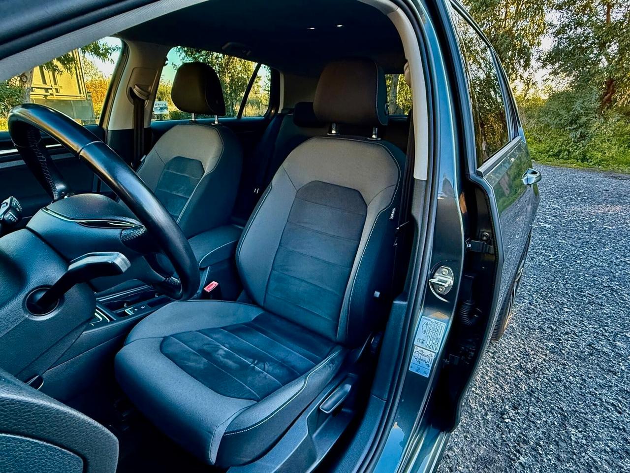 VOLKSWAGEN GOLF 1.6 TDI 115 CV DSG SPORT R LINE