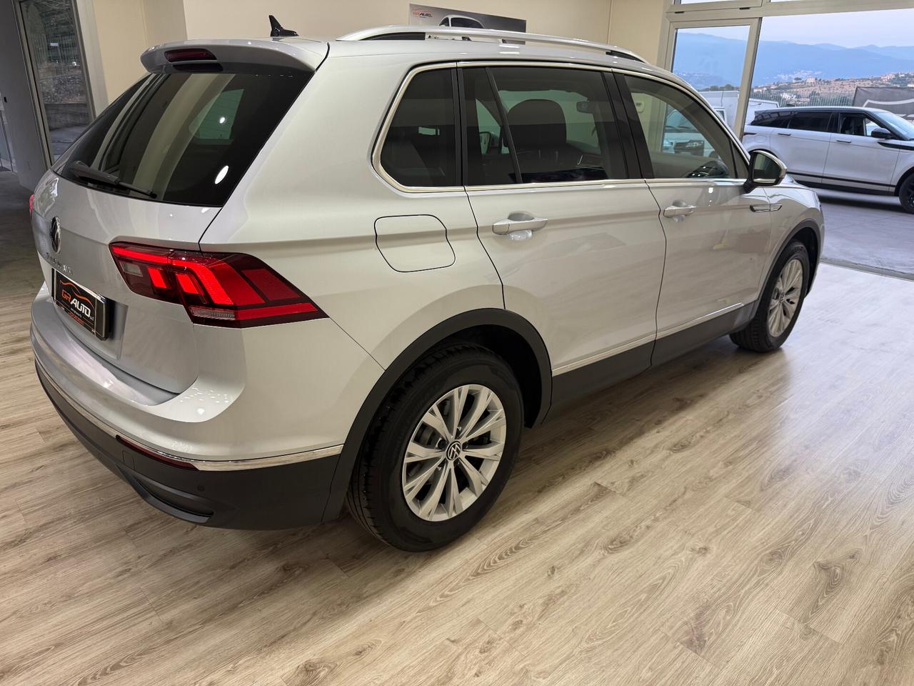 Volkswagen Tiguan 2.0 TDI 150 CV SCR DSG Elegance