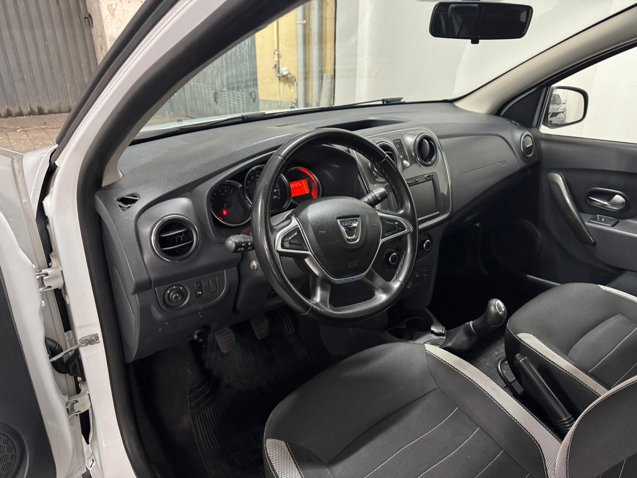 Dacia Sandero Stepway 1.5 Blue dCi 95 CV Comfort