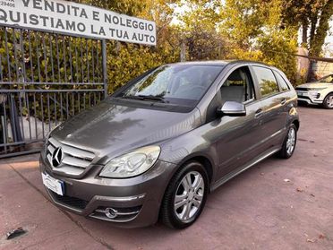 MERCEDES-BENZ B 180 CDI Premium
