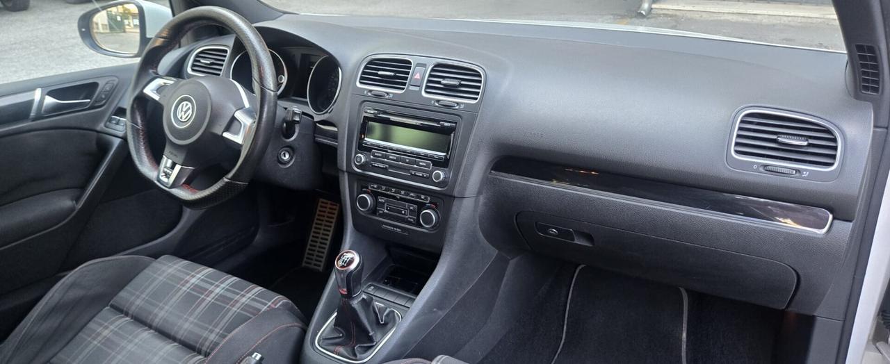 Volkswagen Golf 2.0 TSI 3p. GTI