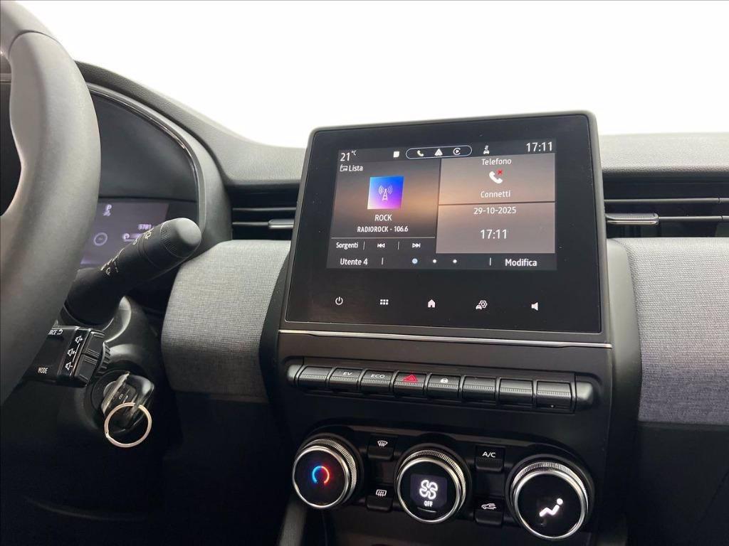 RENAULT Clio 1.6 E-Tech full hybrid Evolution 145cv del 2024