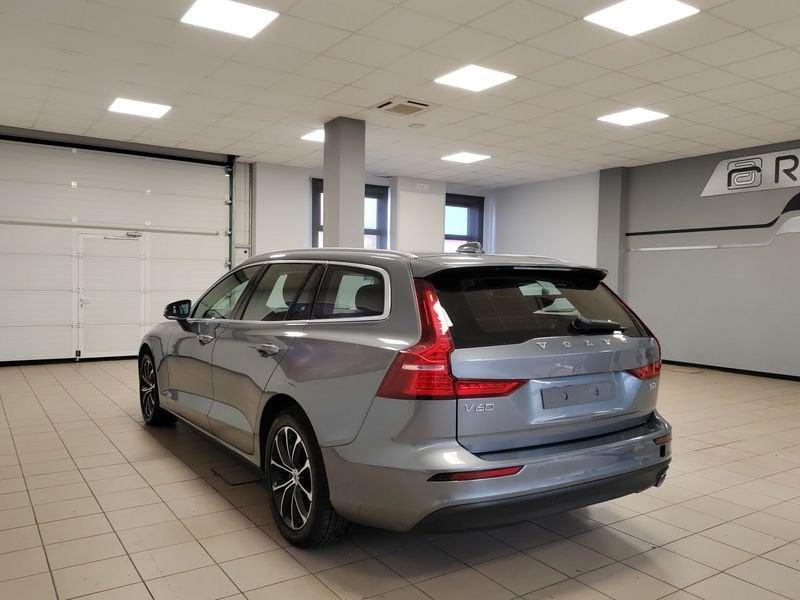 Volvo V60 D3 Momentum IVA ESPOSTA