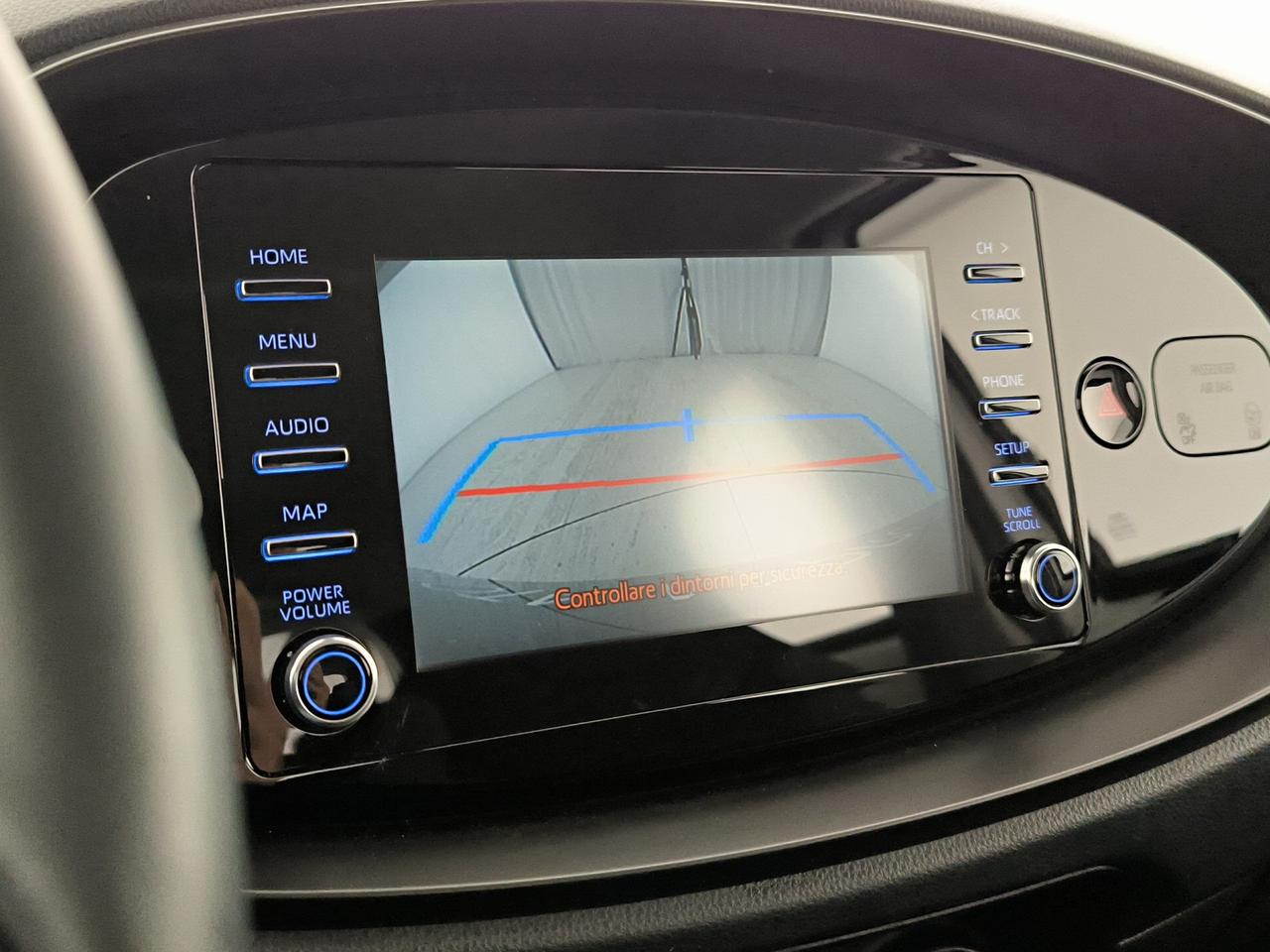 Toyota Aygo x 1.0 active 72cv s-cvt