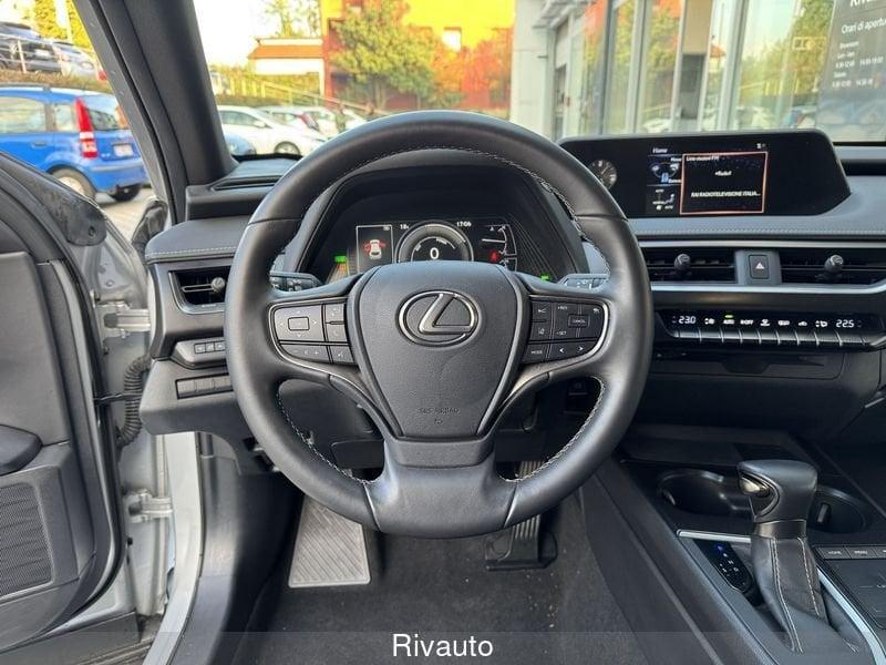 Lexus UX Hybrid 4WD Premium