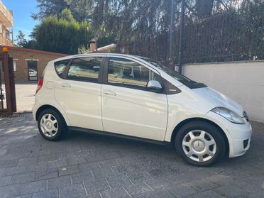 Mercedes-benz A 150 BlueEFFICIENCY Coupé Elegance