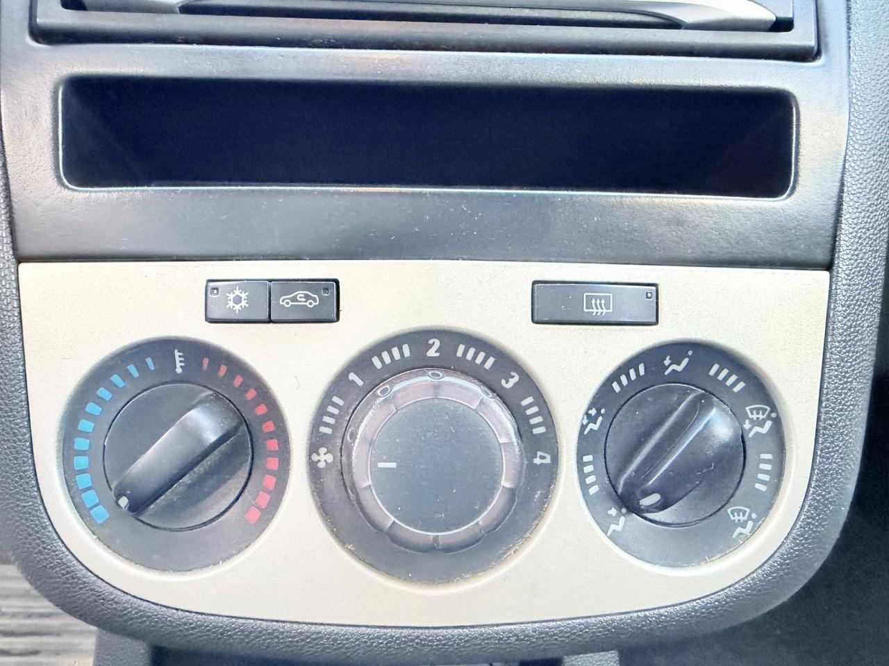 Opel Corsa 1.2 5 porte Cosmo