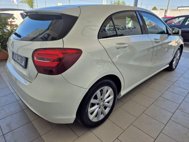 MERCEDES-BENZ A 160 d Automatic Premium
