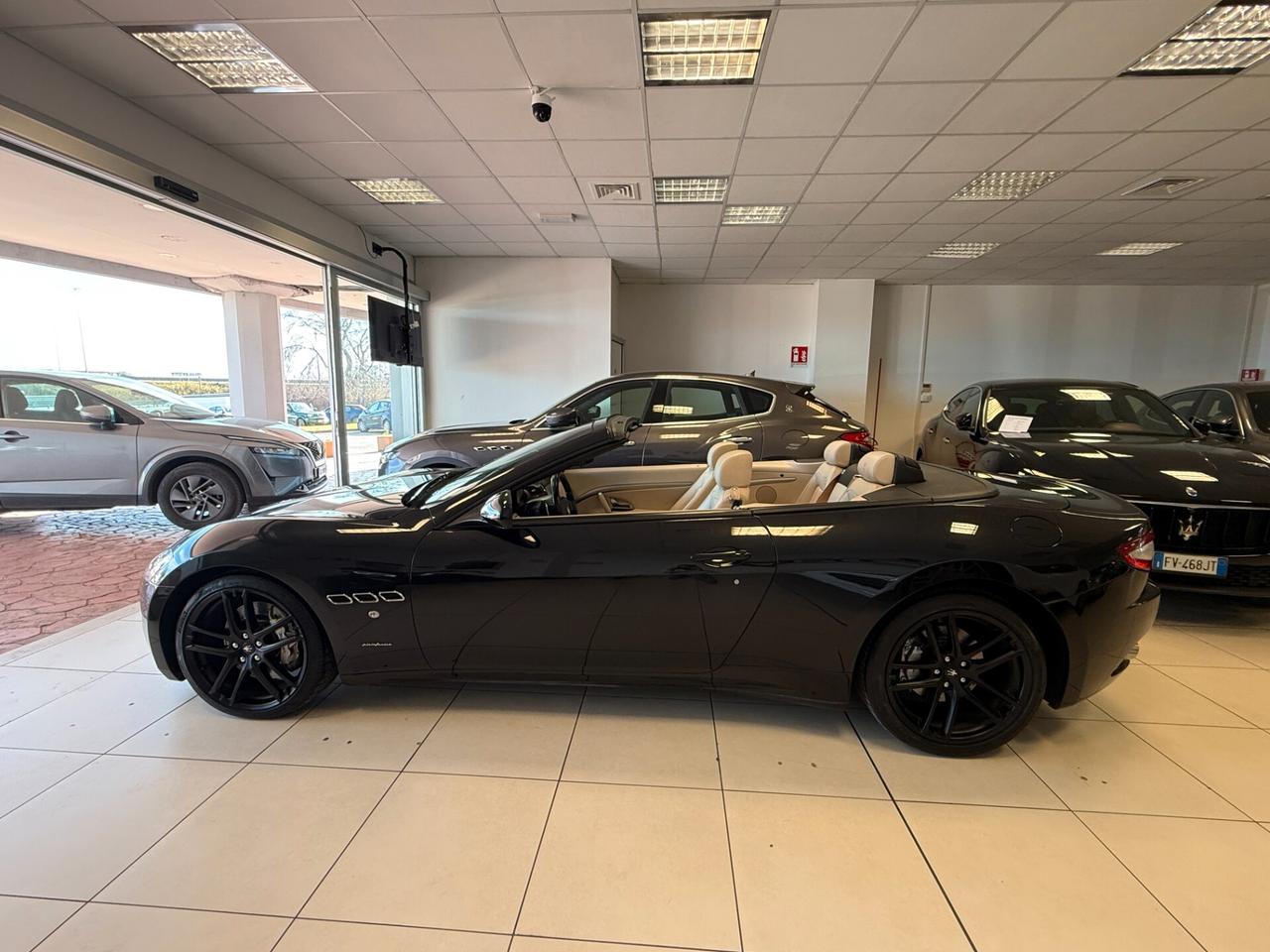 Maserati GranCabrio 4.7 V8