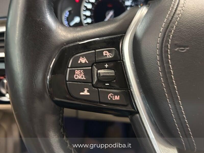 BMW Serie 5 G30 2017 Berlina Benzi 540i xdrive Luxury auto