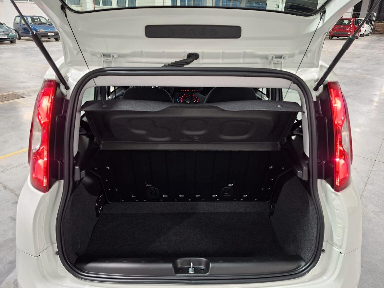 Fiat Panda 1.0 FireFly Hybrid 70CV Icon Km.0 (296)