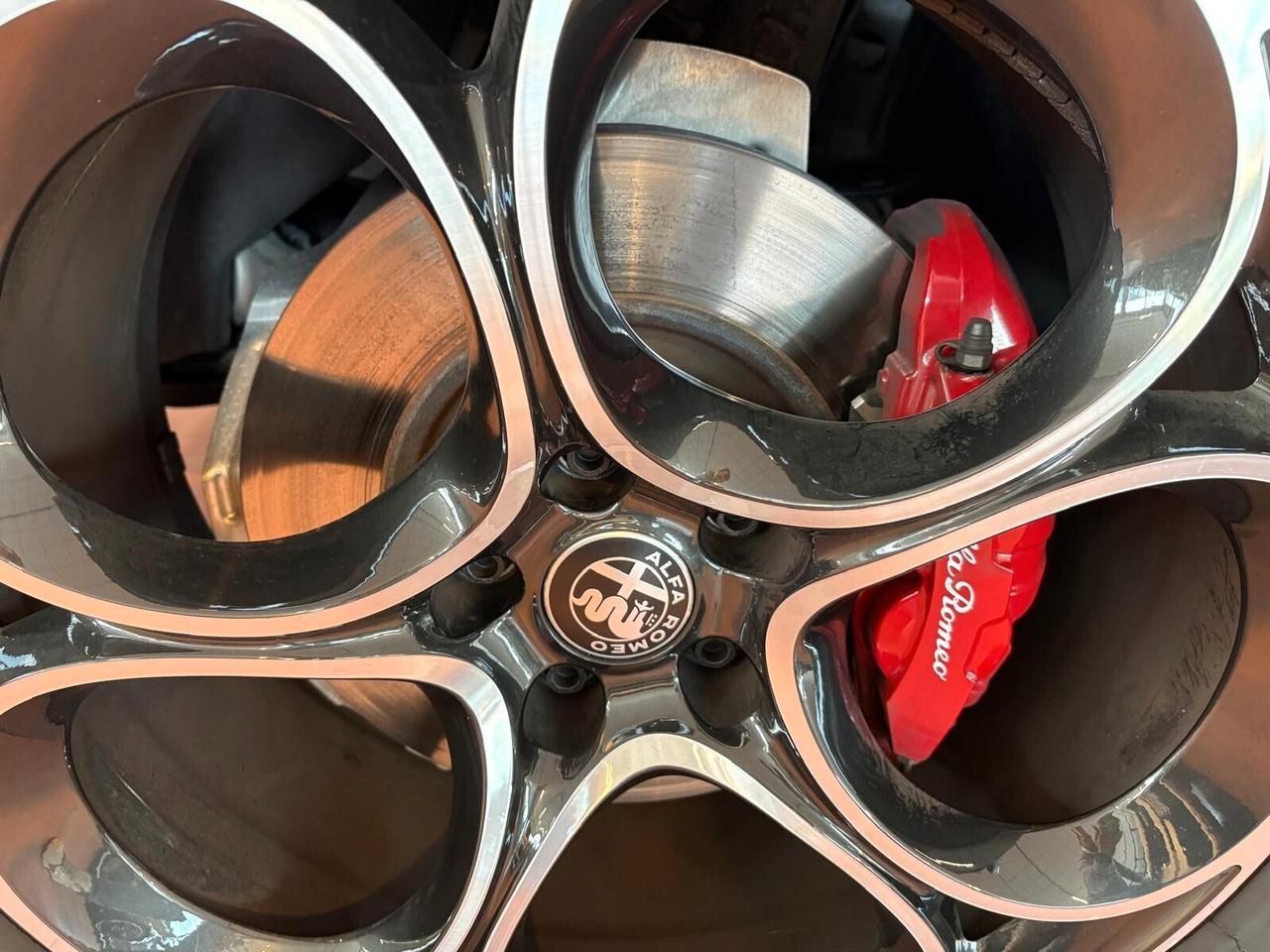 Alfa Romeo Stelvio VELOCE 2.2 Turbodiesel AT8 Q4 SPOTICAR