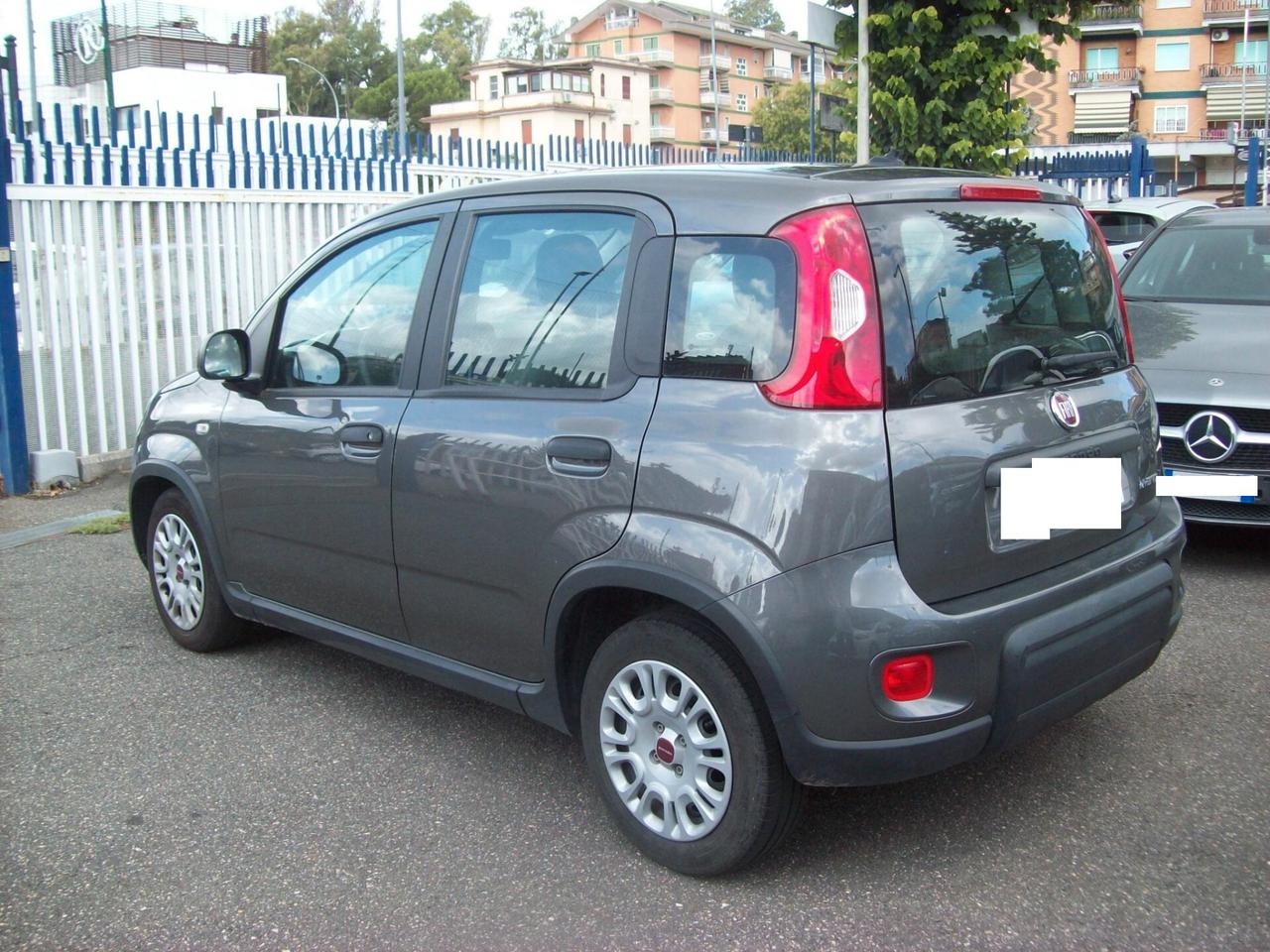 Fiat Panda 1.0 FireFly S&S Hybrid Garmin