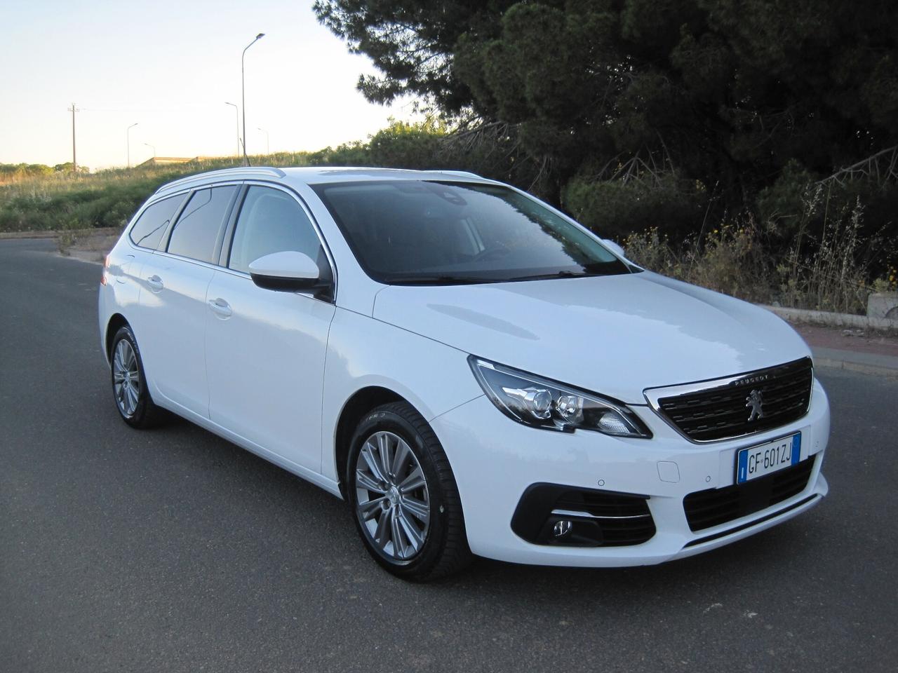 Peugeot 308 BlueHDi 130 S&S EAT8 Allure