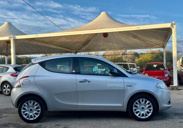 LANCIA Ypsilon 1.2 69 CV 5 porte GPL Ecochic Gold