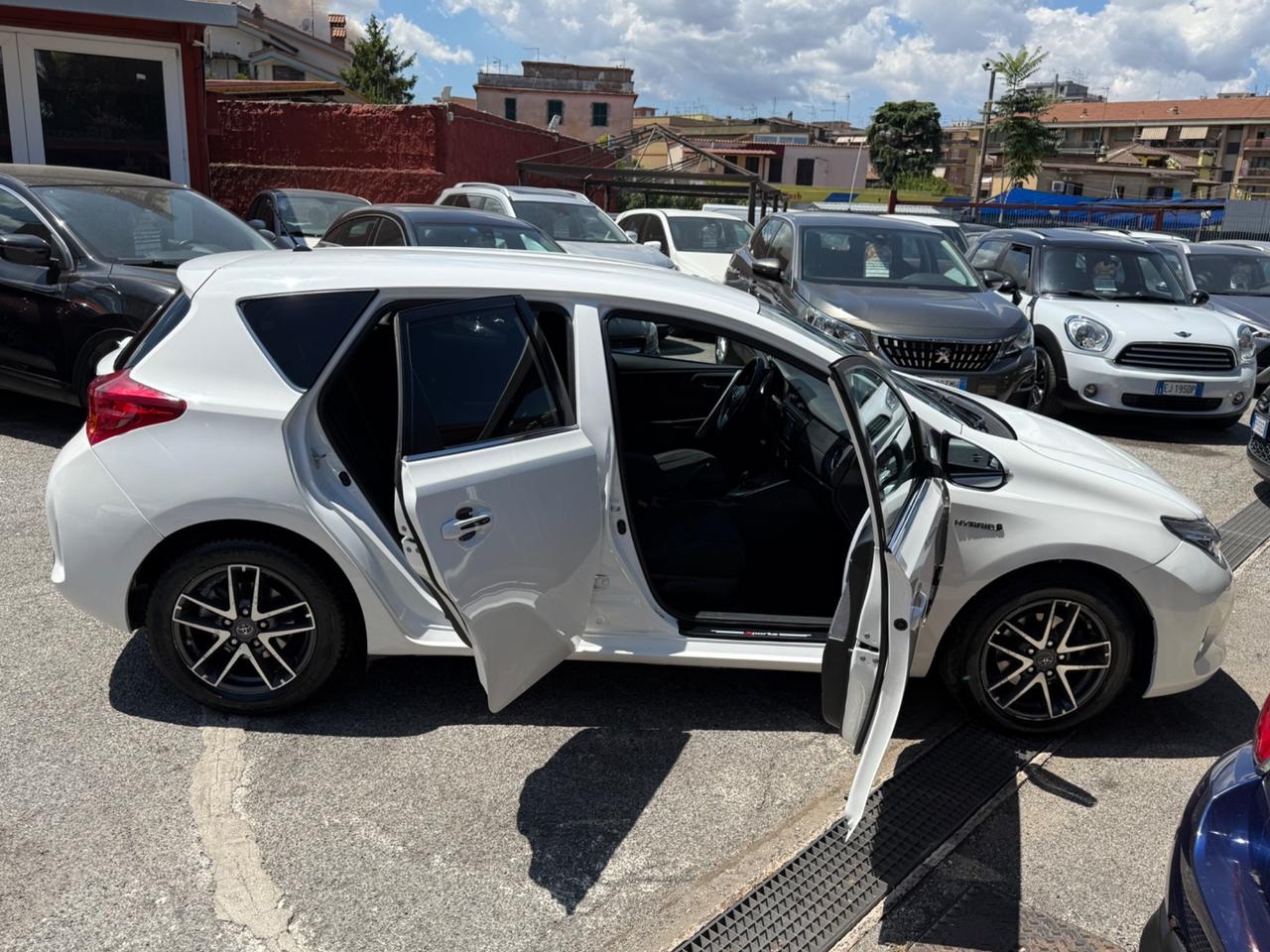 Auris 1.8 Hybrid Lounge-unipro-rate-