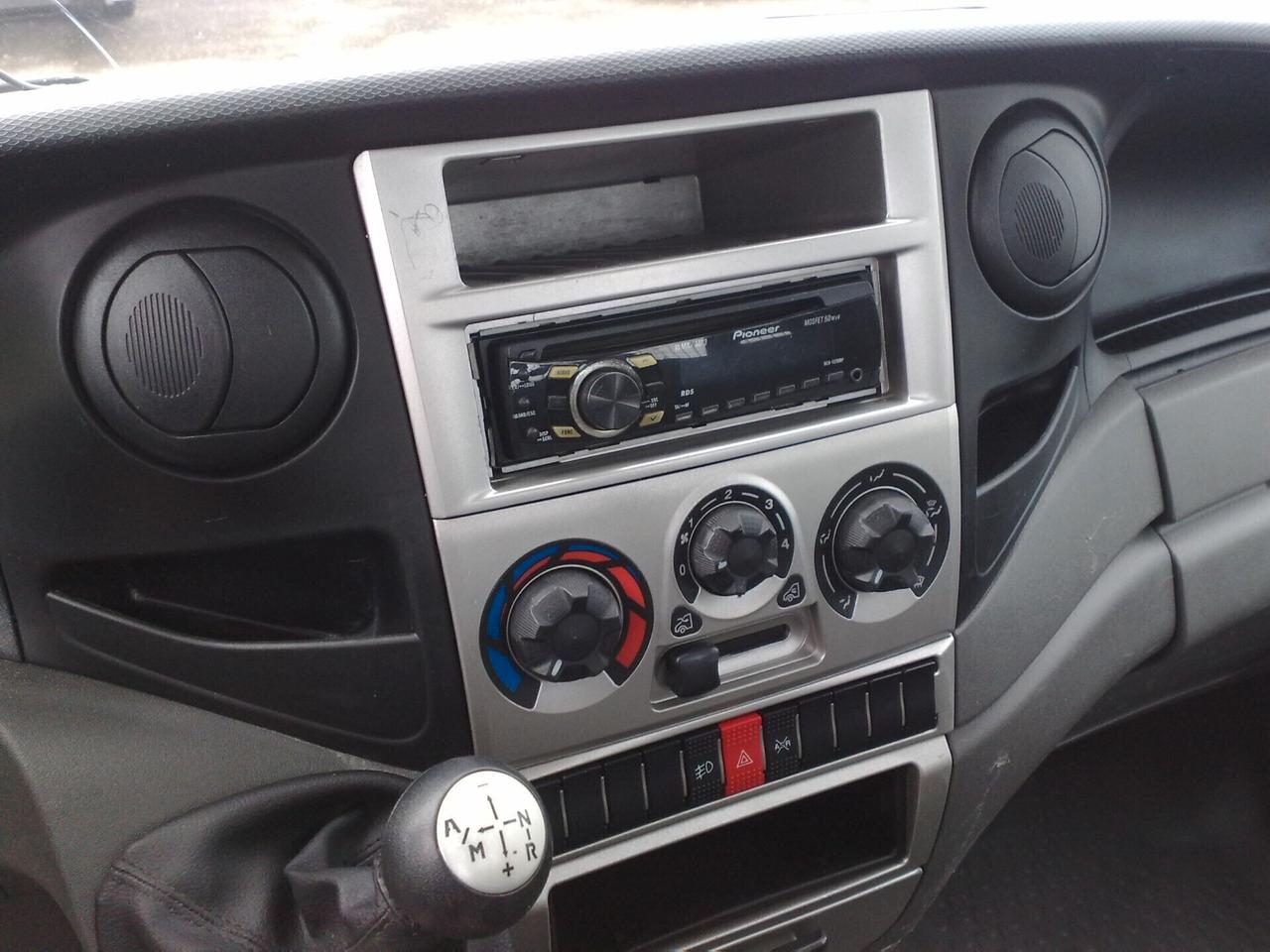 Iveco Daily 35c14 3000cc C.FISSO - 2011