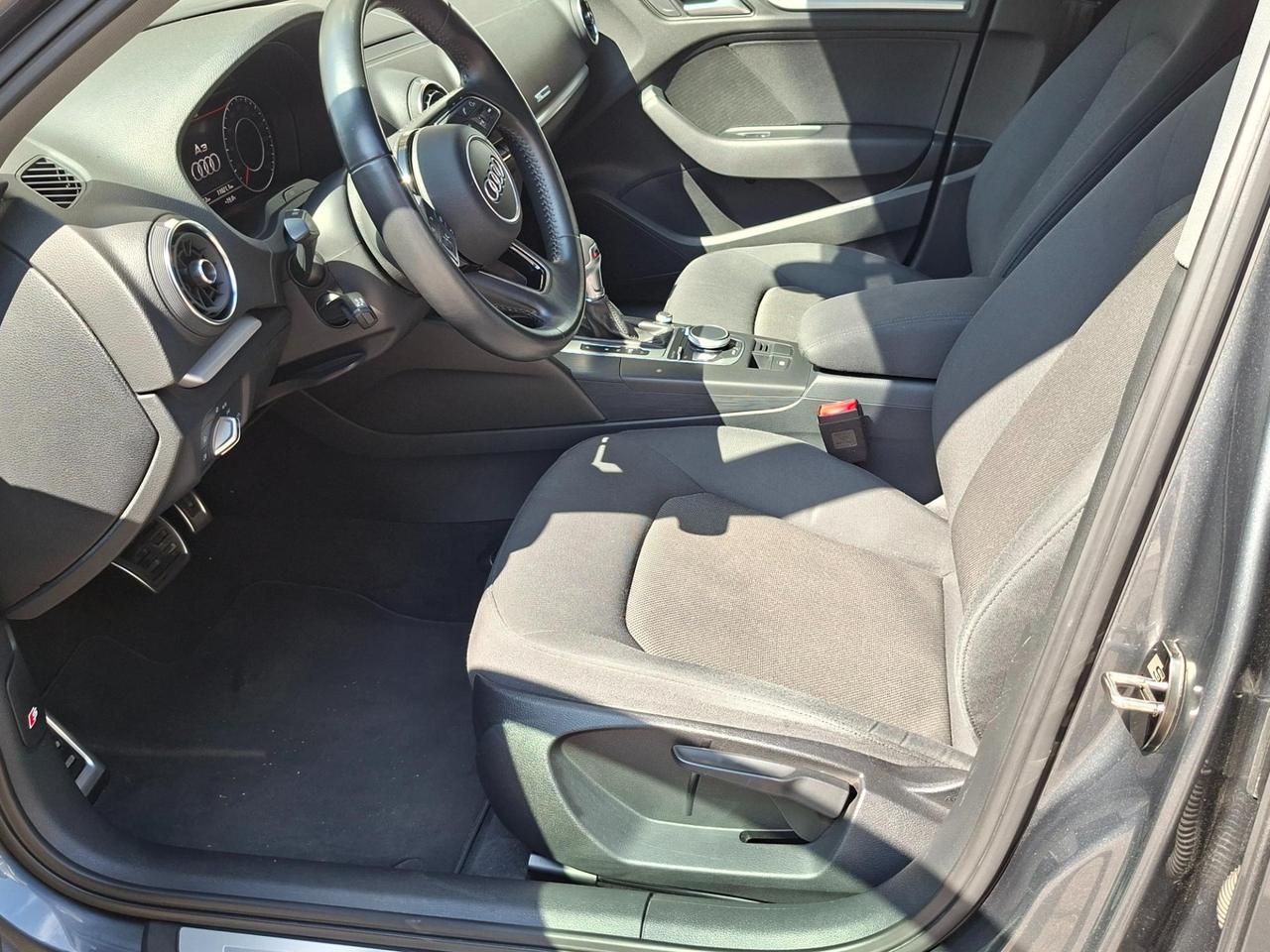 Audi A3 Sportback 30 1.6 tdi Business 116cv s-tronic my19